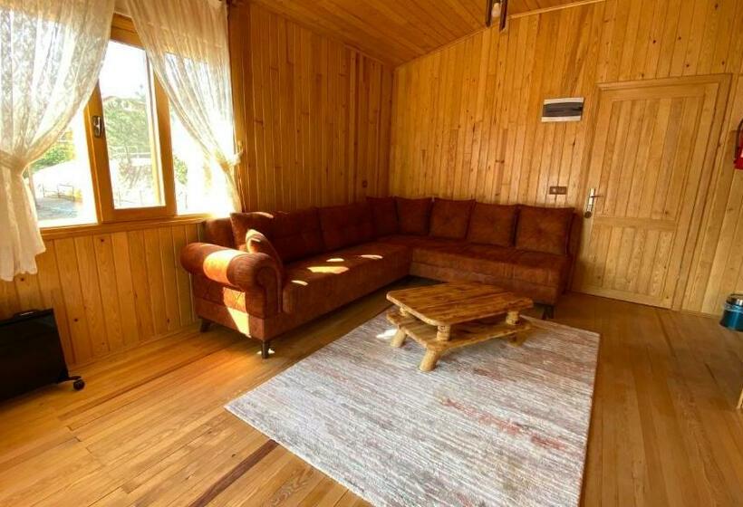 住宿加早餐  Tahtalı Göl Evleri