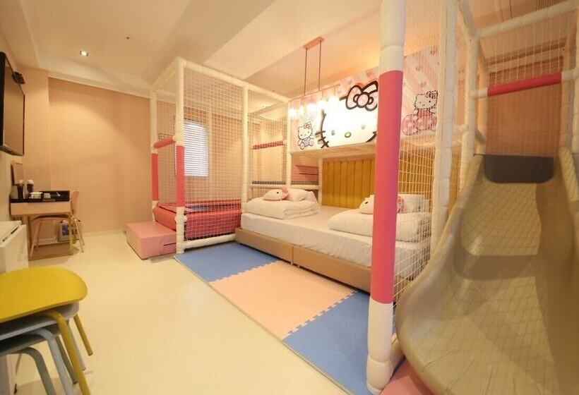 בית מלון כפרי Almond Kids