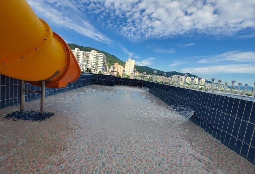 בית מלון כפרי Almond Kids