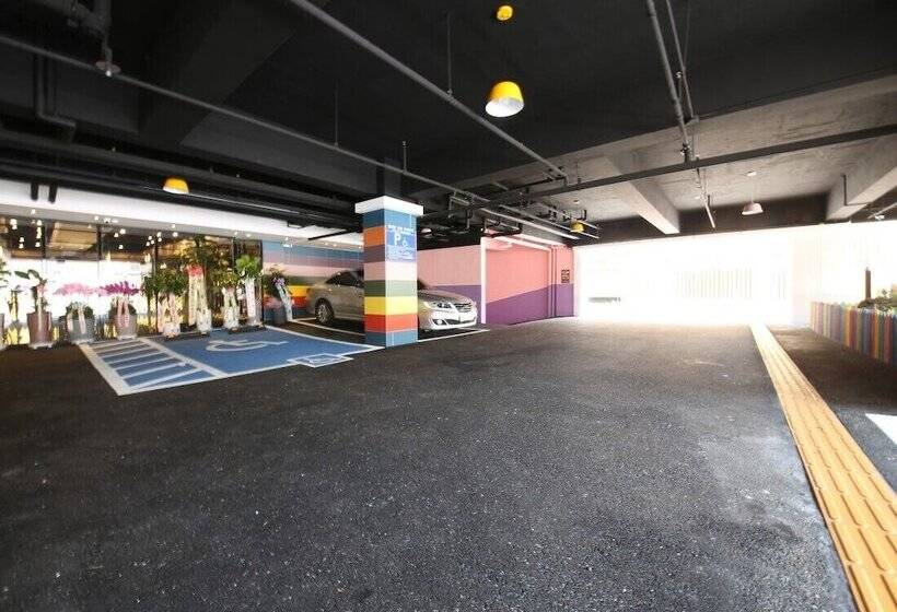 בית מלון כפרי Almond Kids