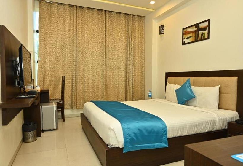 Hotel Blue Arrow  Karwar