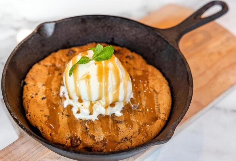 Cambria Hotel Calabasas   Malibu