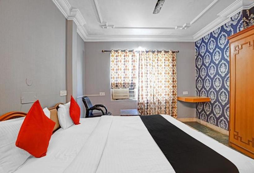 호텔 Capital O 82005  Shree Villa