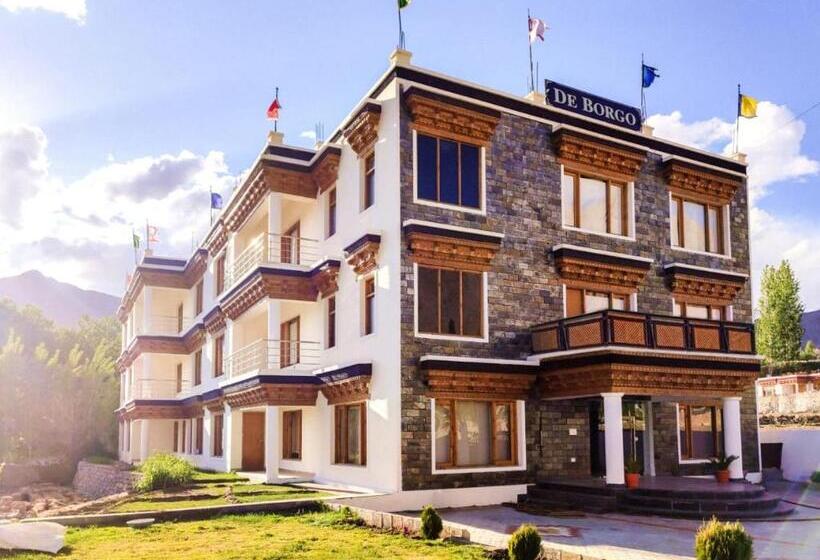 Отель De Borgo
