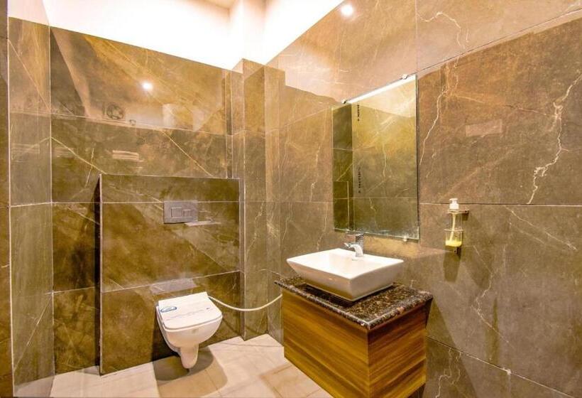 호텔 Good Will Residency   Cyber City Gurgaon