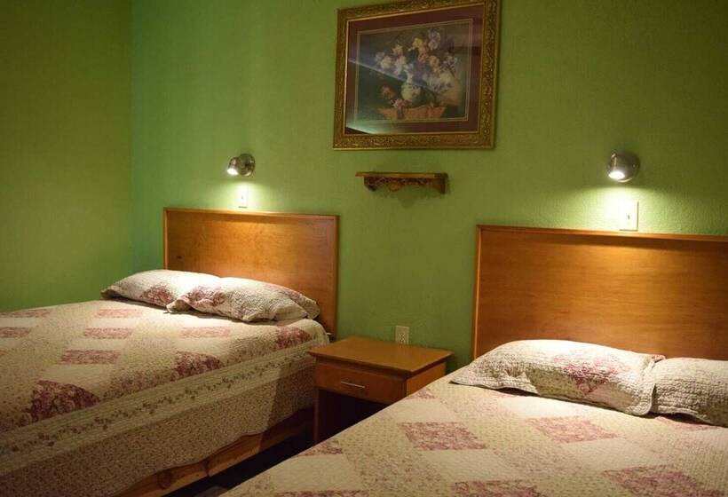 فندق Hacienda Los Generales