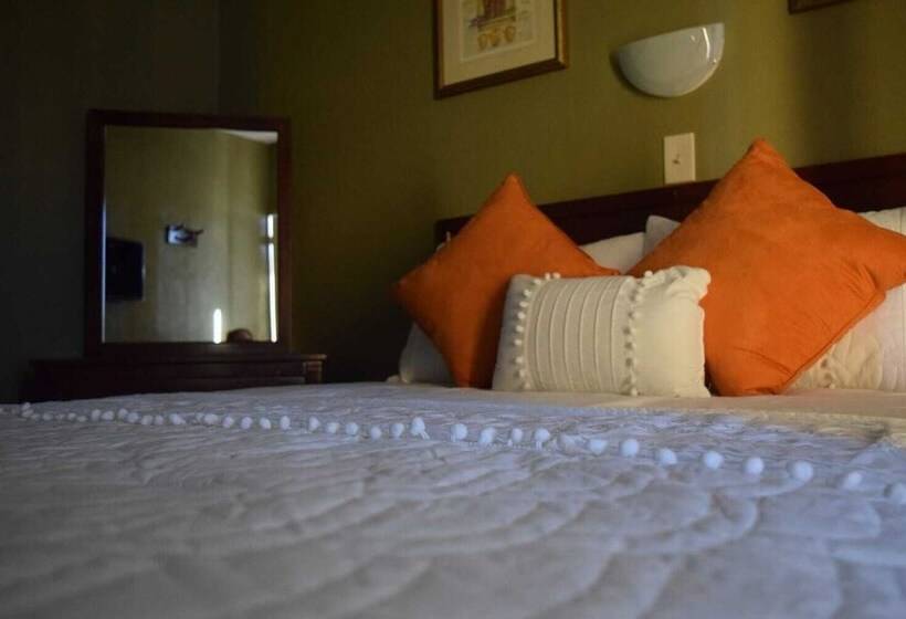 فندق Hacienda Los Generales