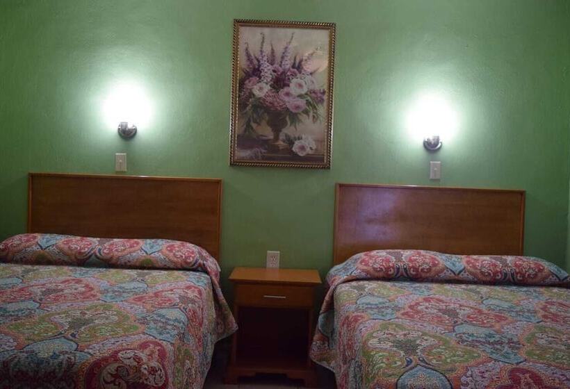 فندق Hacienda Los Generales