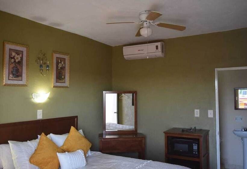 فندق Hacienda Los Generales