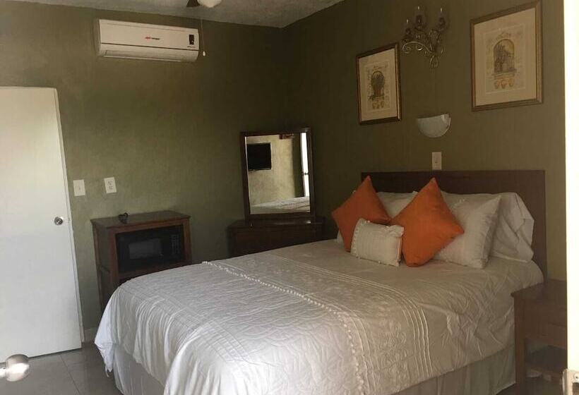 فندق Hacienda Los Generales