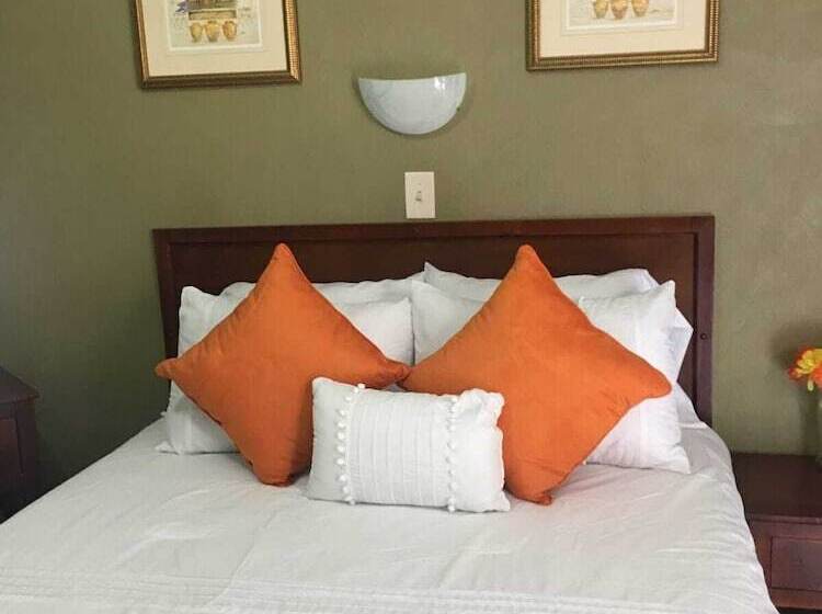 فندق Hacienda Los Generales