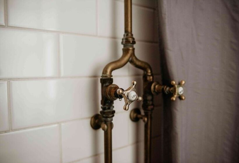 فندق Harvest Home Avenel