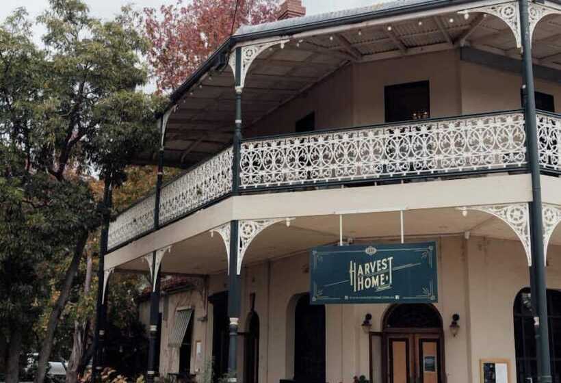 فندق Harvest Home Avenel