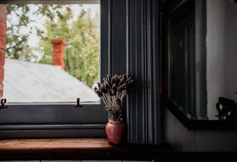 فندق Harvest Home Avenel