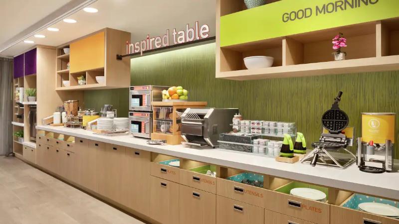 هتل Home2 Suites By Hilton Bloomington Normal