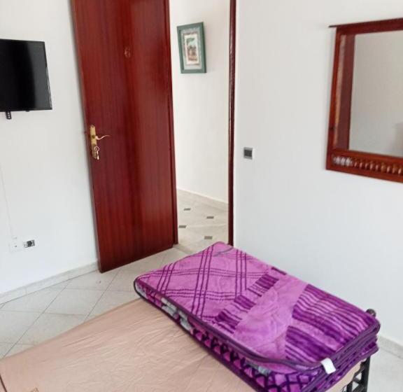 هتل Hôtel Sid El Aidi Médina