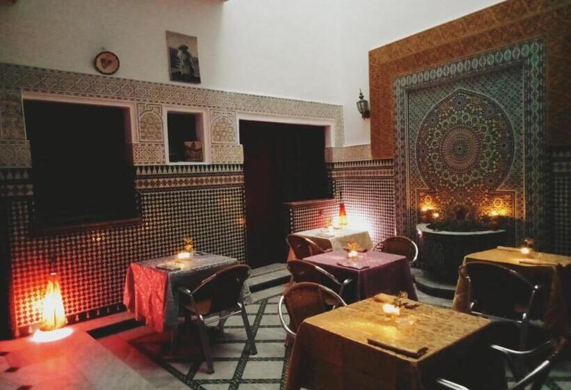 هتل Hôtel Sid El Aidi Médina