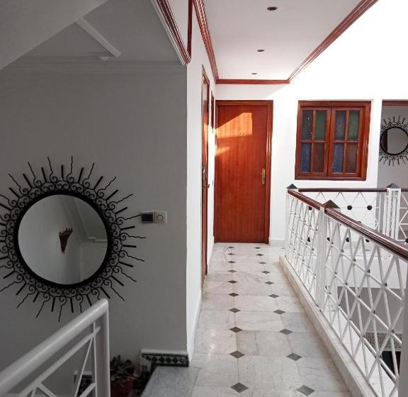 هتل Hôtel Sid El Aidi Médina