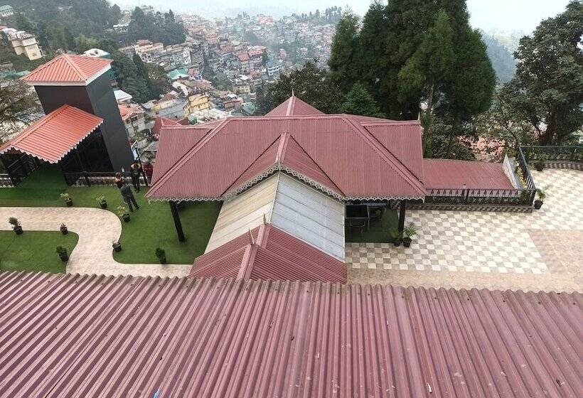 هتل Istana Resort & Spa