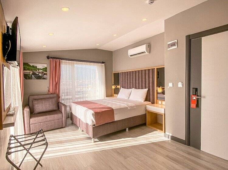 בית מלון כפרי L Opera Deluxe