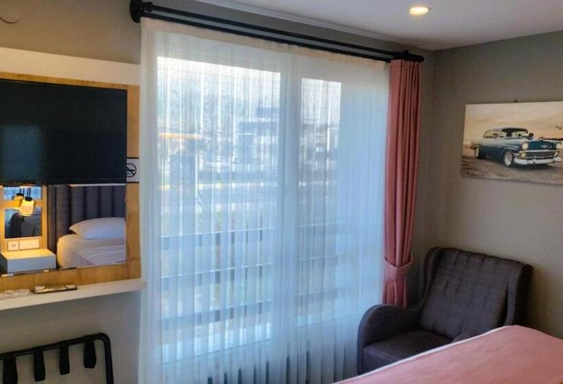 בית מלון כפרי L Opera Deluxe