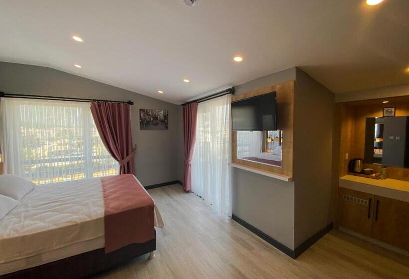 בית מלון כפרי L Opera Deluxe