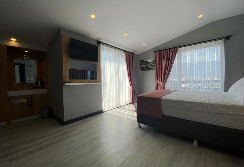 בית מלון כפרי L Opera Deluxe