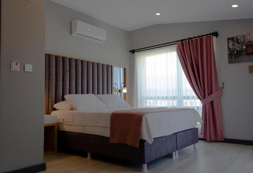 בית מלון כפרי L Opera Deluxe