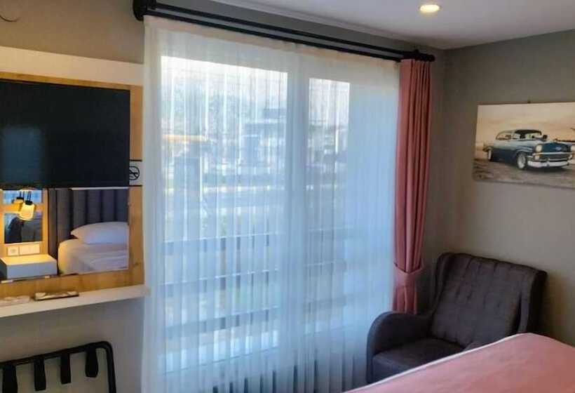 בית מלון כפרי L Opera Deluxe