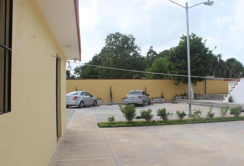 בית מלון כפרי La Piramide Izamal