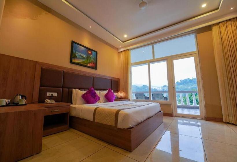 酒店 Neugal Riverfront Resort