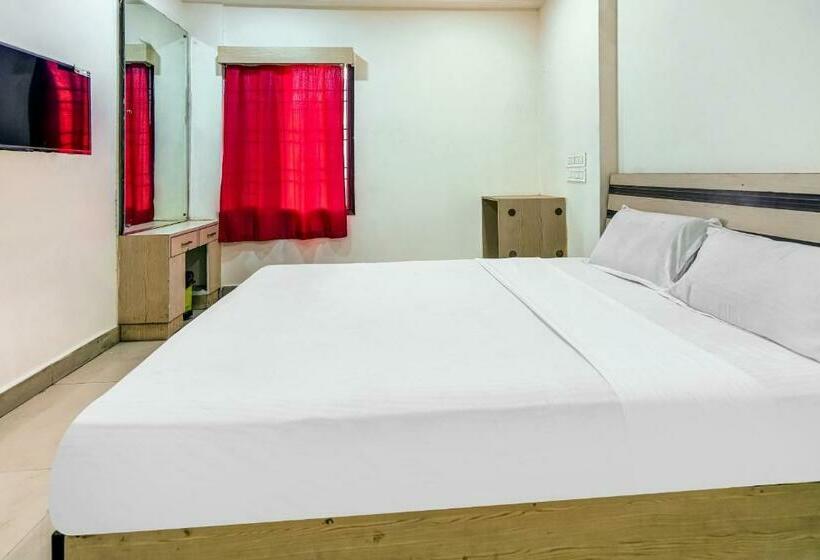 בית מלון כפרי Oyo 82214 Gayatri Guest House