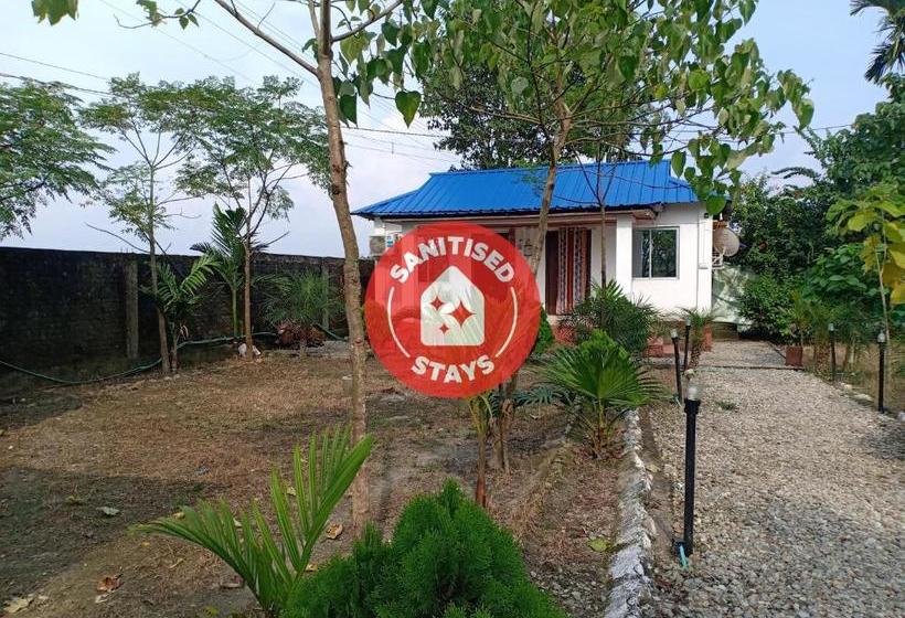 ホテル Oyo 82239 Gorumara Manna Resort