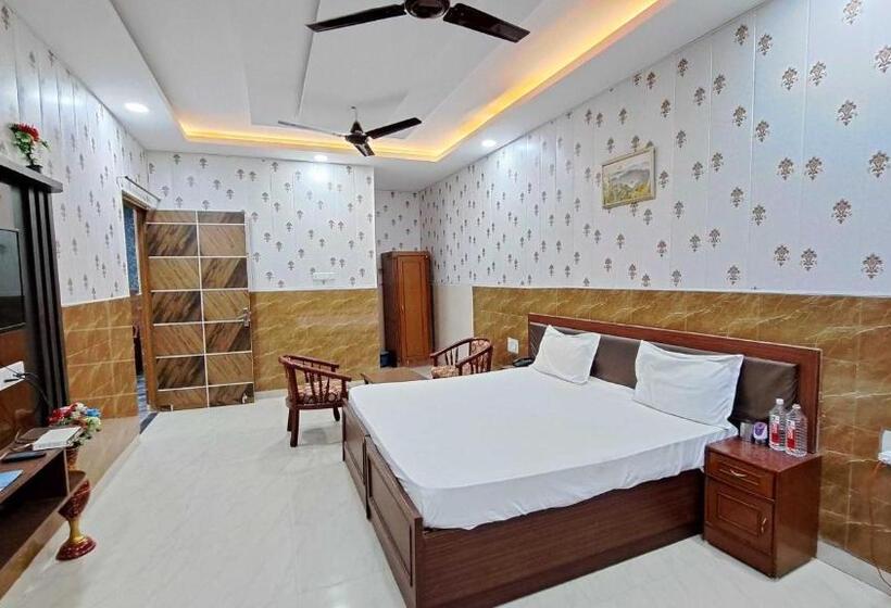 Отель O Nova Resorts & Luxury Farm