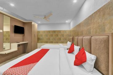 هتل Oyo 82408 Sada Shiv Guest House