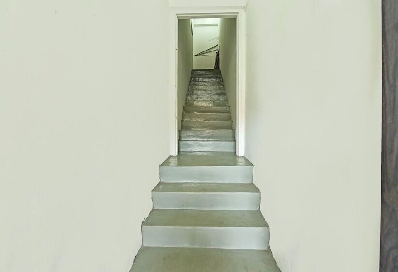 בית מלון כפרי Oyo 90325 Au Homestay