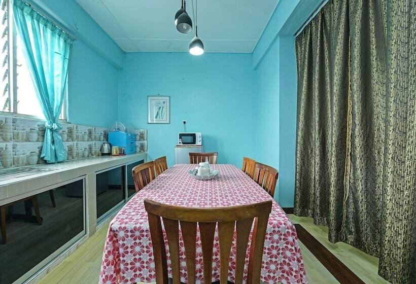 בית מלון כפרי Oyo 90325 Au Homestay