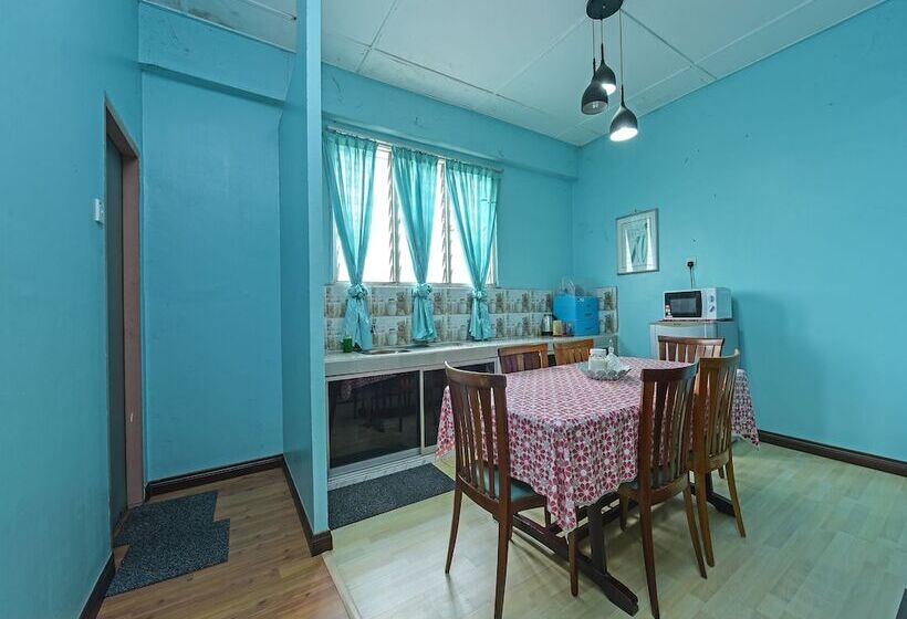 בית מלון כפרי Oyo 90325 Au Homestay