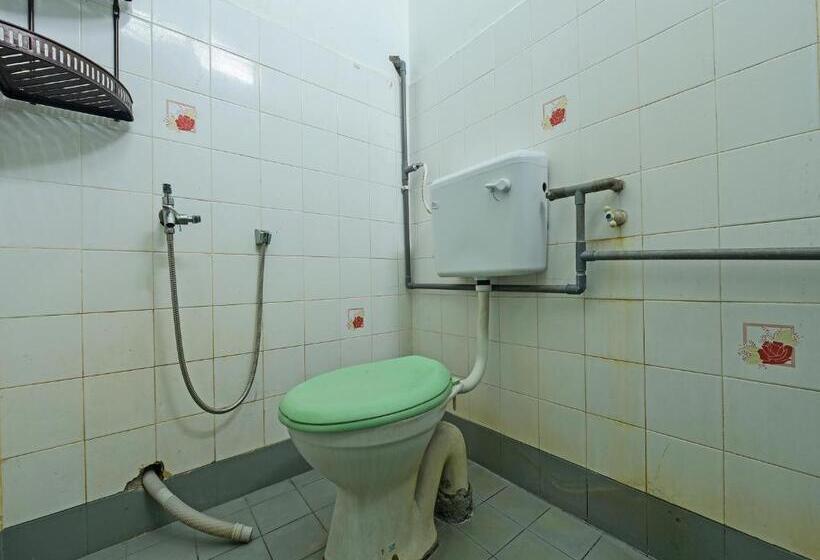 בית מלון כפרי Oyo 90325 Au Homestay