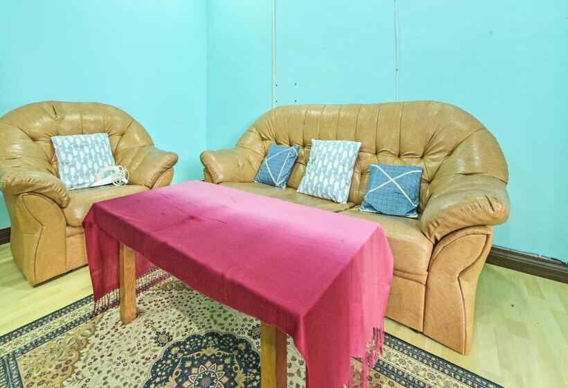 בית מלון כפרי Oyo 90325 Au Homestay