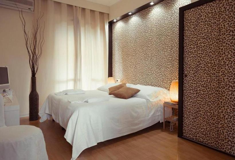 ホテル Piccolo Mondo