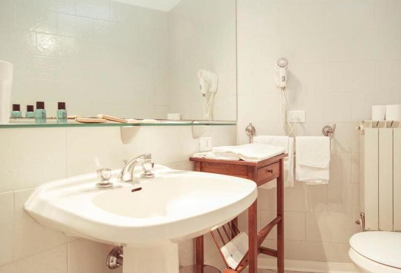 ホテル Piccolo Mondo