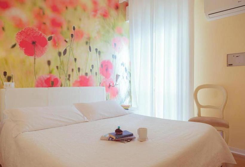 ホテル Piccolo Mondo