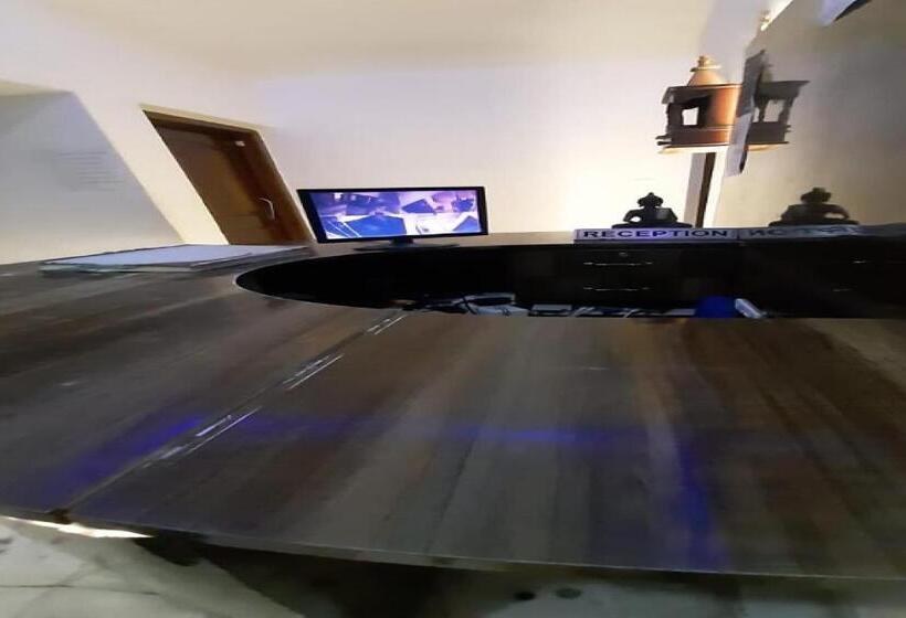 בית מלון כפרי Pop The Shor Inn