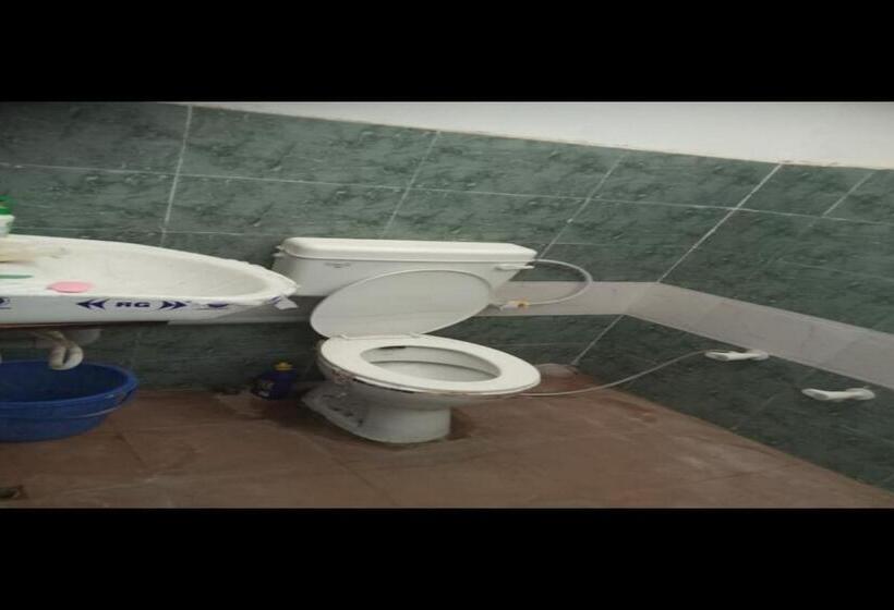 酒店 Pop 82146 Thikana