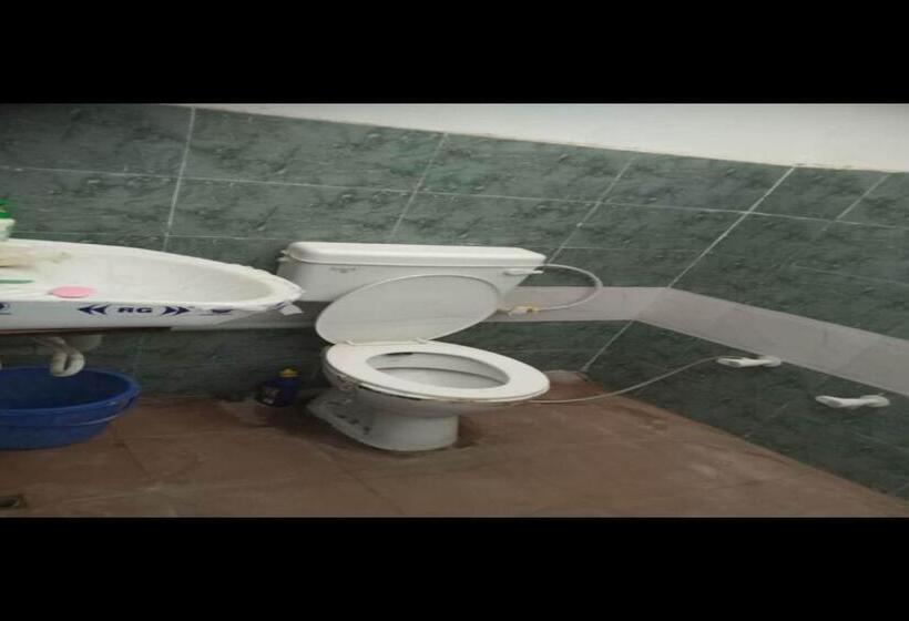 酒店 Pop 82146 Thikana