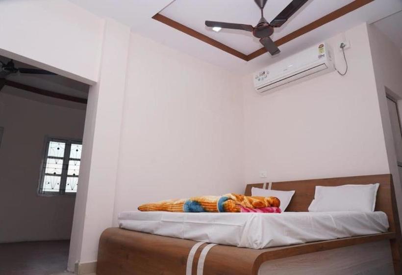 ホテル Pop 82356  Shreenathji