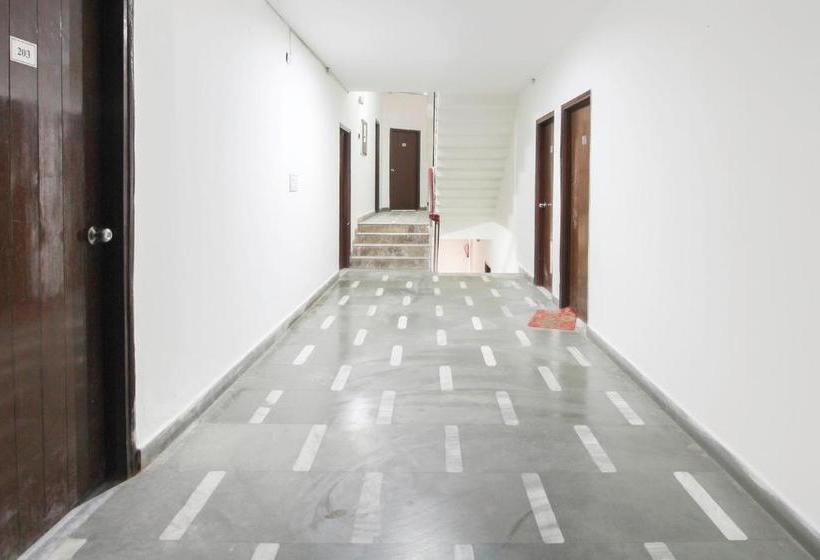 فندق Spot On 66679  Viren Pacific