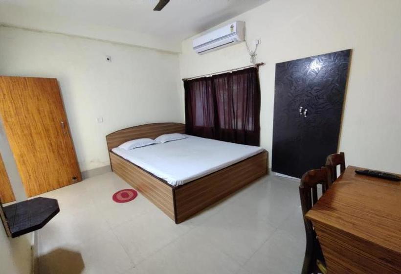 فندق Spot On 78566 West View