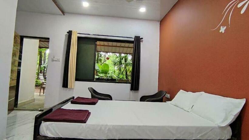 בית מלון כפרי Spot On 82344 Amrutvel Cottage